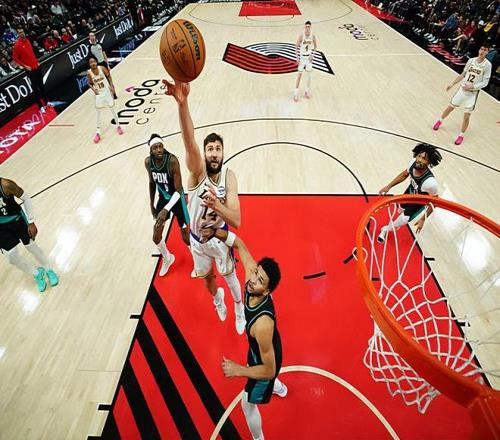 里萨破纪录,砍下,字母哥,半岛体育官网,半岛体育H5官网入口,半岛体育网站,半岛体育官网娱乐,半岛体育H5登录入口